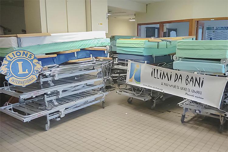 Collecte à l'hôpital de Chambéry, en partenariat avec le Lions Club